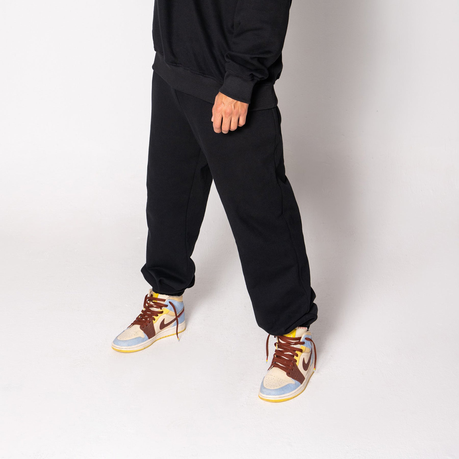 Relaxed Cuffed Joggers