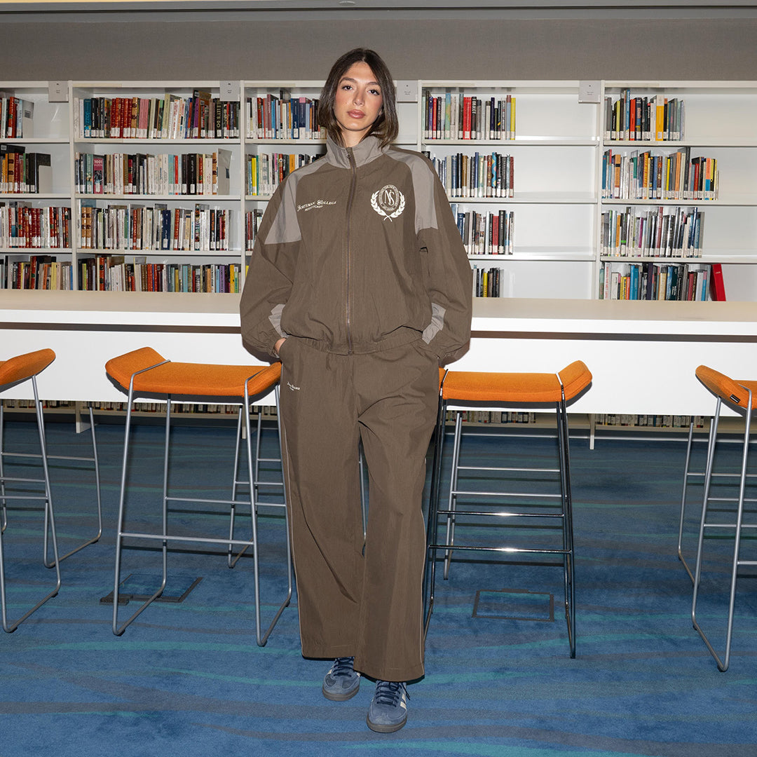 بنطلون جامعي