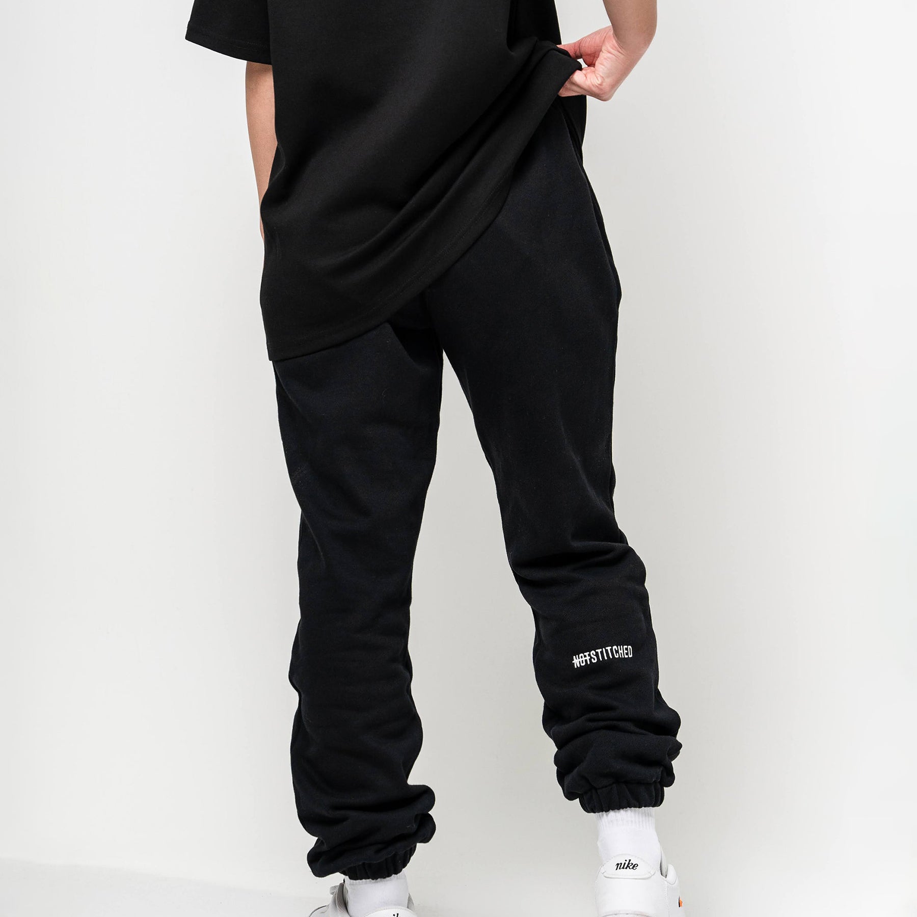 Relaxed Cuffed Joggers